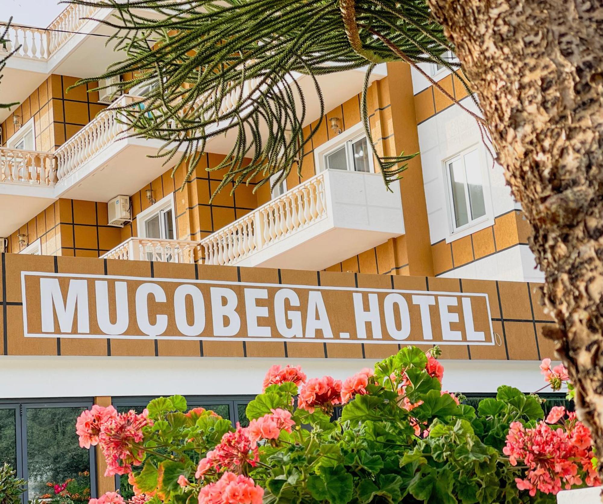 Mucobega Hotel Sarandë Exteriör bild