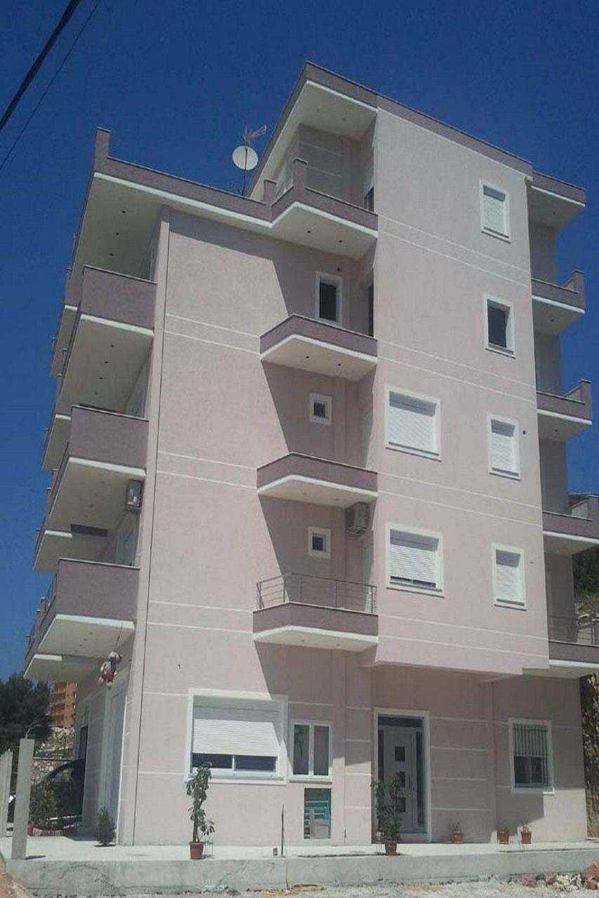 Mucobega Hotel Sarandë Exteriör bild