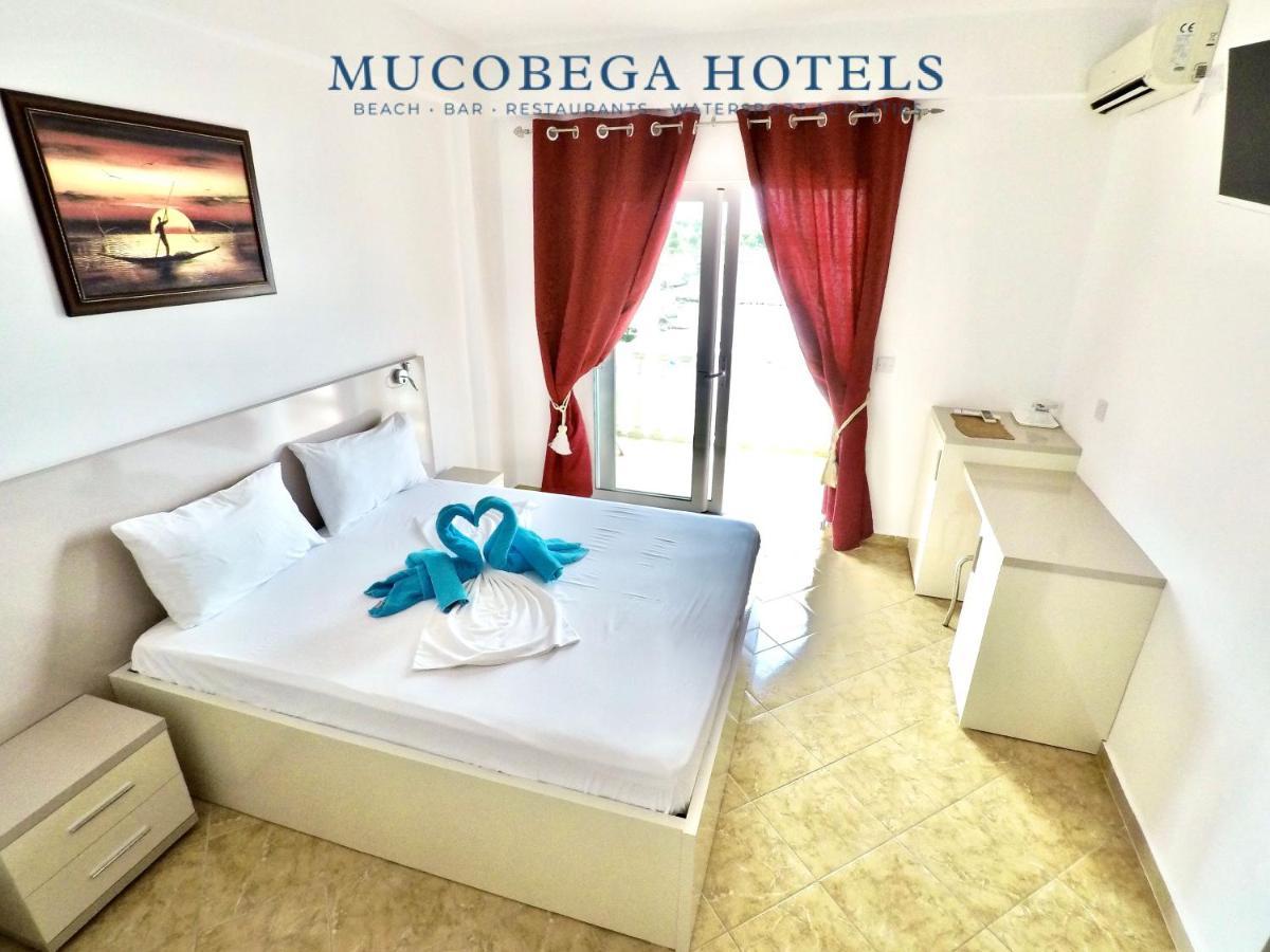Mucobega Hotel Sarandë Exteriör bild